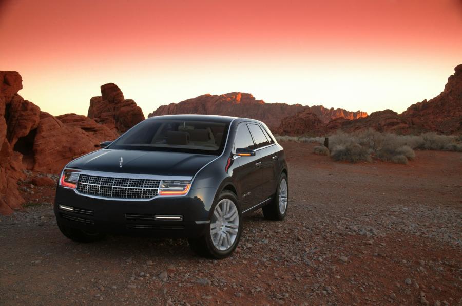  Lincoln Aviator Concept 2004 года  (фото 22 из 37)
